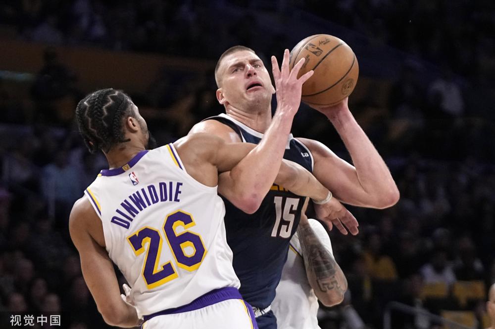 出的表现 出的表现