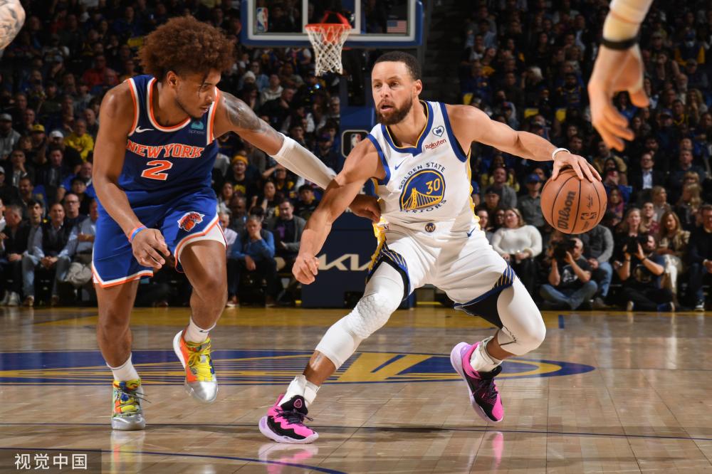 他在接近底 他在接近底