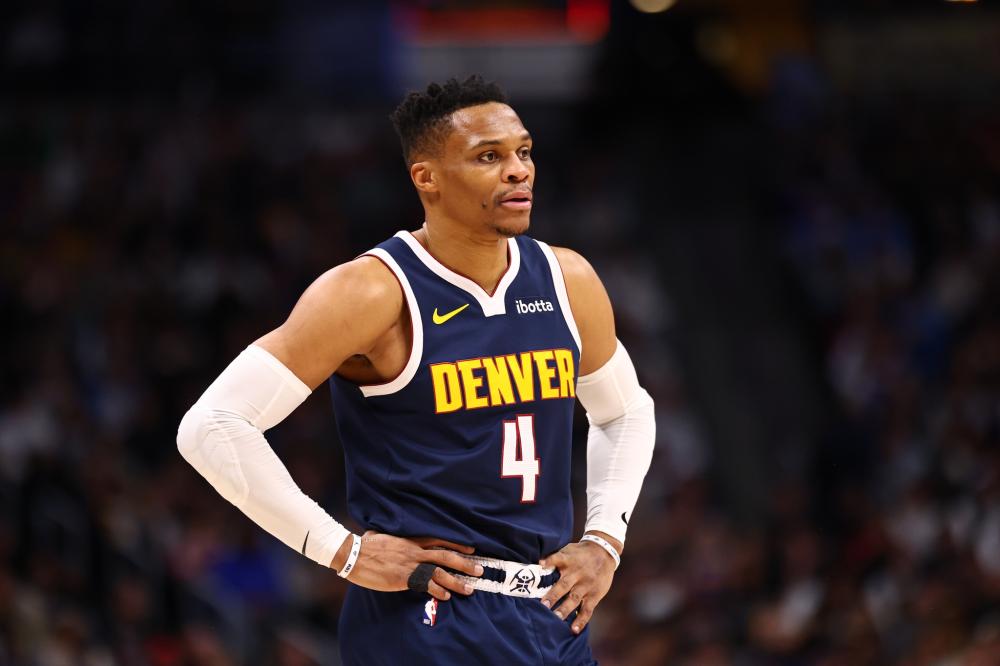 四后卫间自 四后卫间自