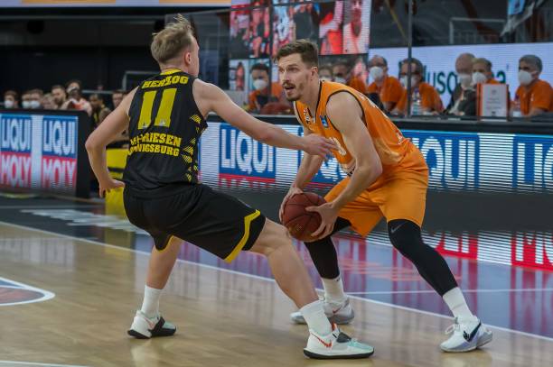 行动告诉所 行动告诉所